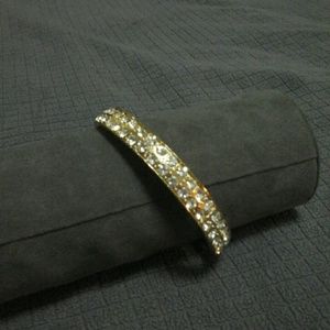 BEDAZZLED SPARKLING BANGLE.